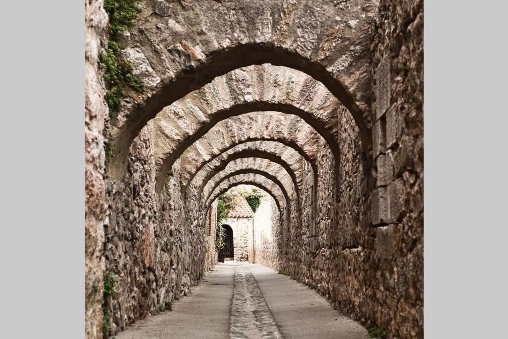 Les Maisons Du Conflent, Maisons Familiales En Pierre Au Coeur Des Remparts Villefranche-de-Conflent Εξωτερικό φωτογραφία